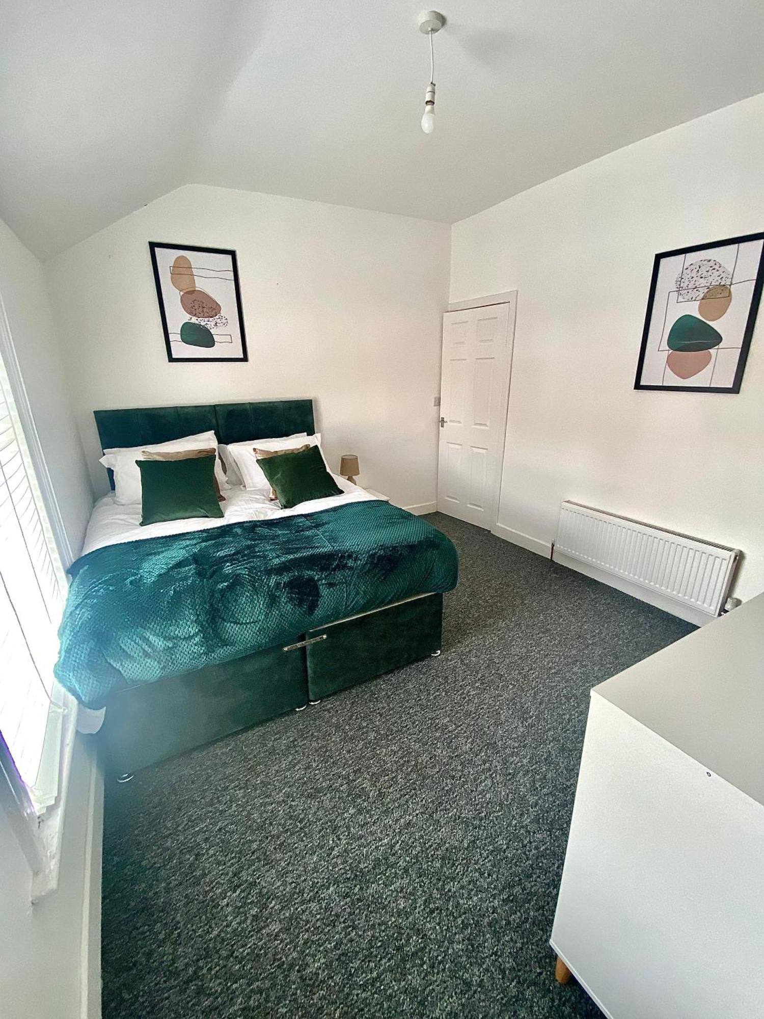 3-Bed Home From Home, Sleeps 6, Great For Contractors, Close To Gulliver'S Valley Theme Park, Free Parking, Hot Tub, Couple Retreat เชฟฟิลด์ ภายนอก รูปภาพ